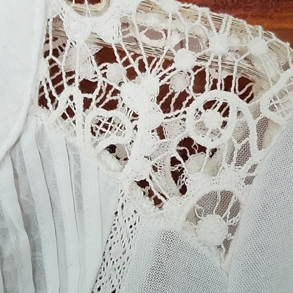 American Rag Blouse - Picture 6 of 6